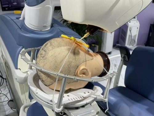 前研 | 拯救“頭”等大事，植發(fā)行業(yè)熱度依舊